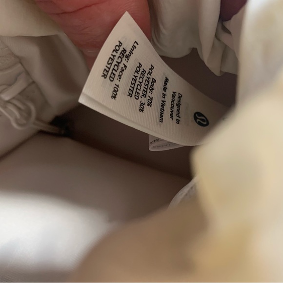 Lululemon Crossbody Fleece Bucket Bag White Cream - Picture 9 of 12